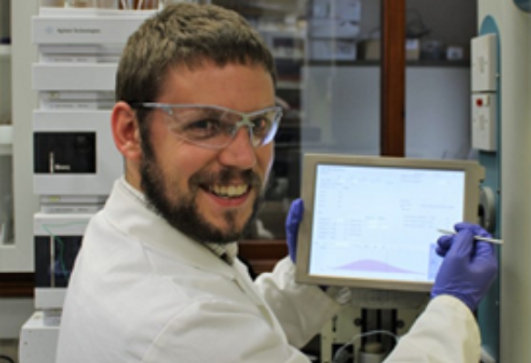 Dr Ryan Skilton flow chemist - Vapourtec Dr Ryan Skilton flow chemist - Vapourtec