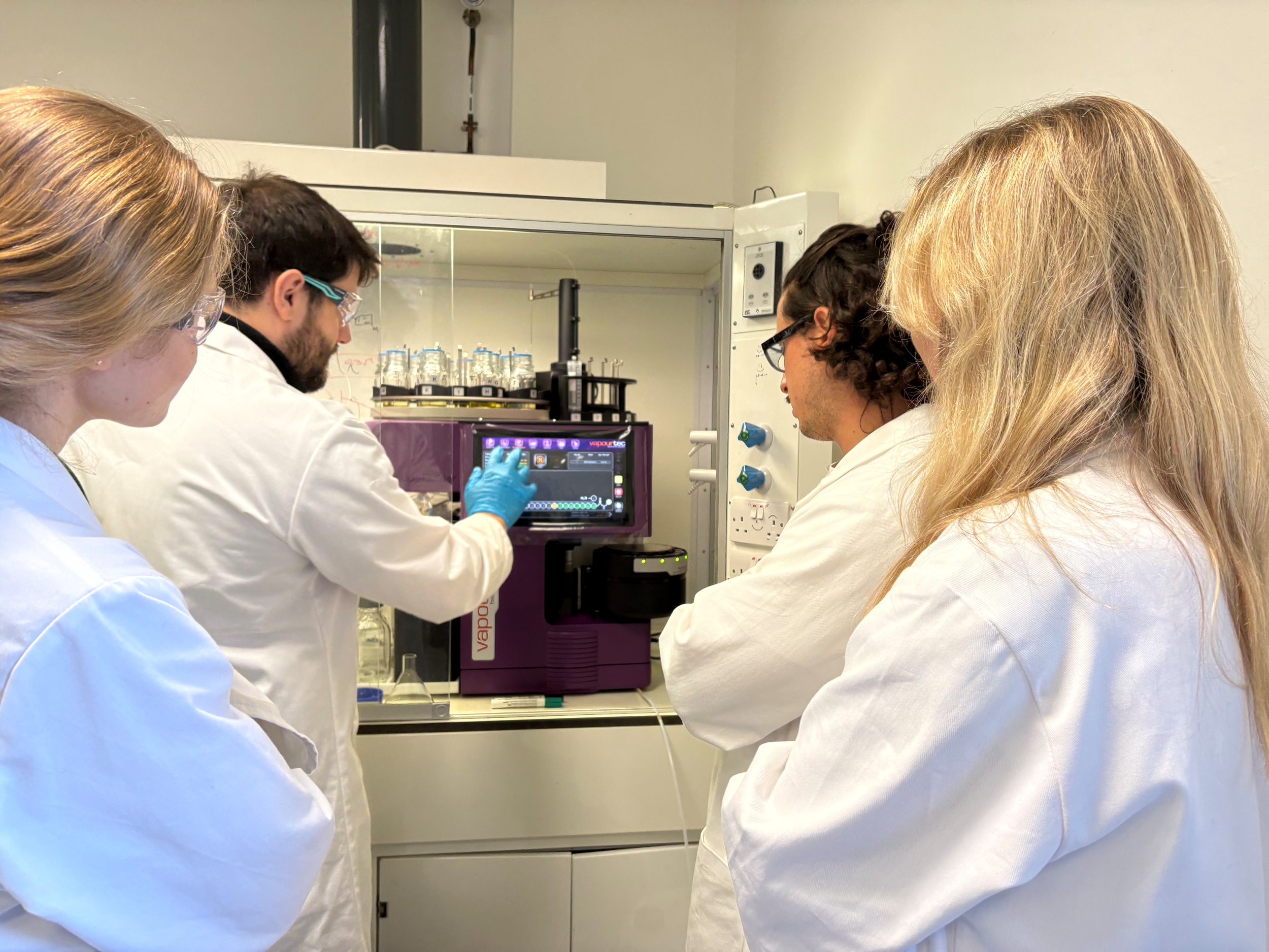 Automated Peptide Synthesizer in Academic Research Automated Peptide Synthesizer in Academic Research